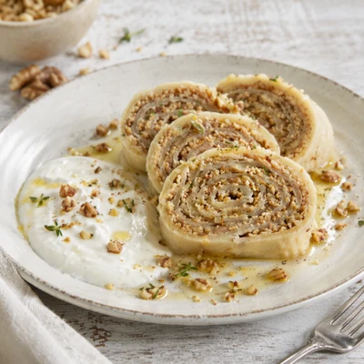 Best Wine Pairing for Štruklji with Walnuts and Summer Savory