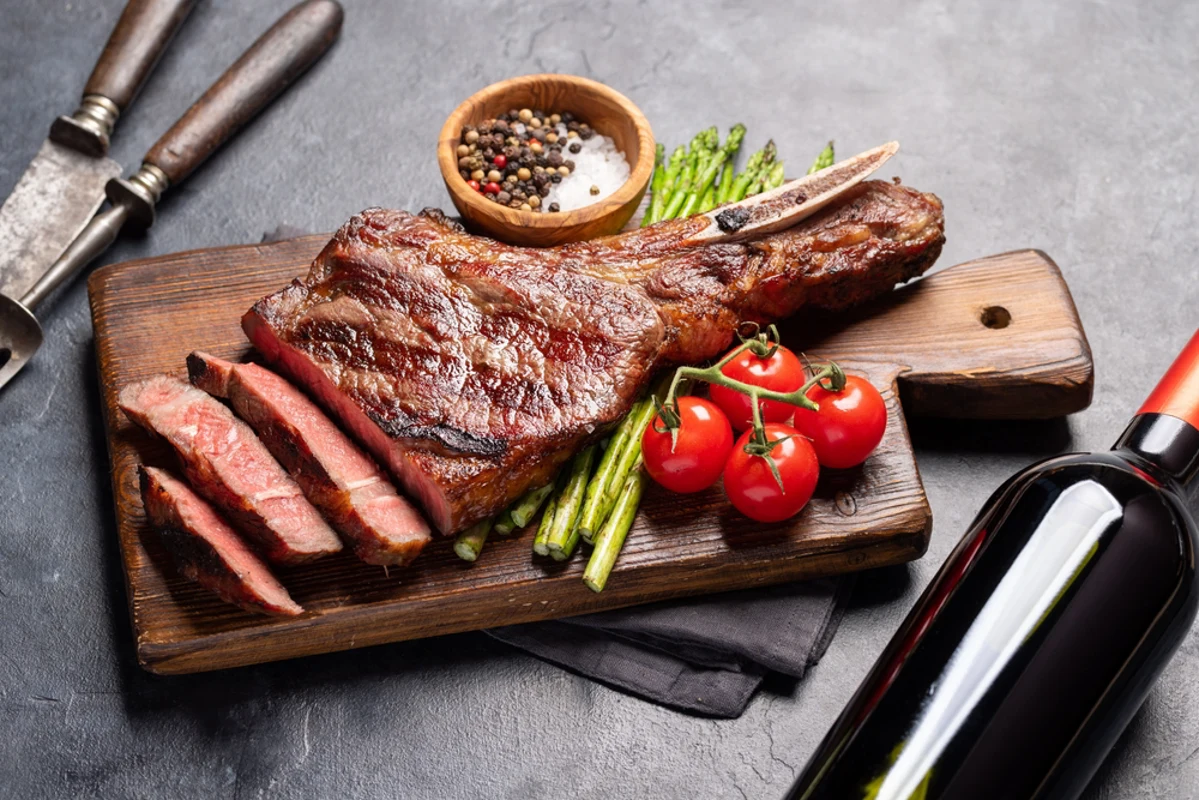 Tomahawk Steak: Receita e Harmonização de Vinho Perfeita