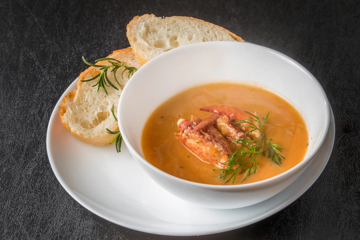 Hummersoppa: Receita de Sopa de Lagosta com Dicas de Harmonização de Vinho Português
