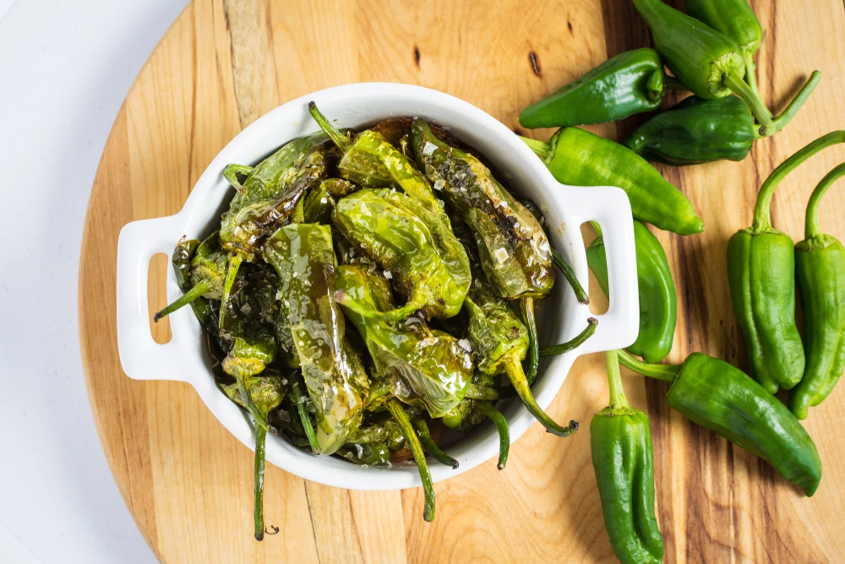 The Best Wine with Padron Peppers: Crisp, Salty Pairings