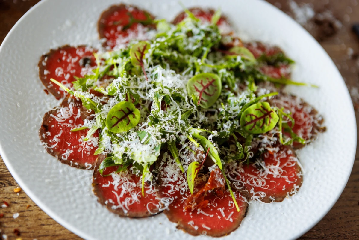 Best Wine with Beef Carpaccio: A Smart Carpaccio Recipe Pairing Guide