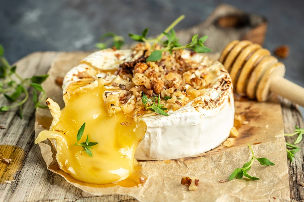 Best Wine with Grilled Brie with Honey and Nuts