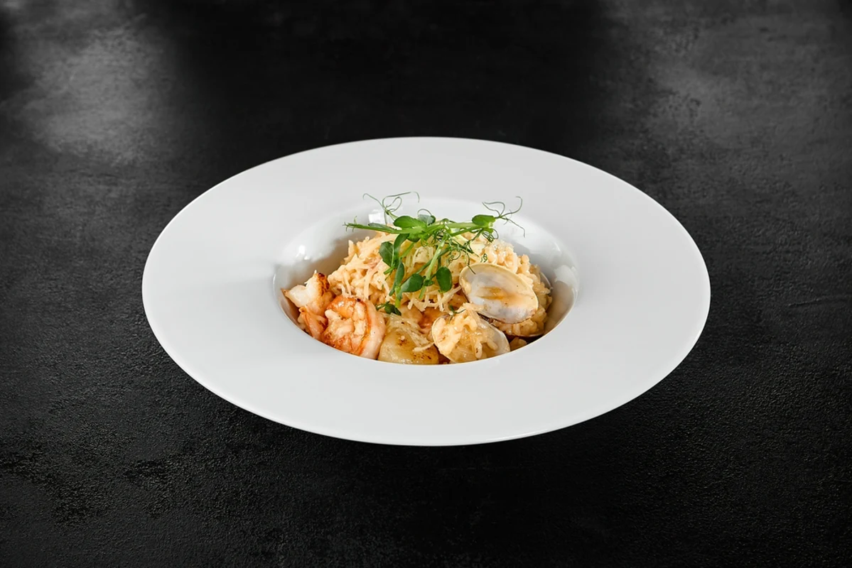 Best Wine with Seafood Risotto: Fresh, Briny Pairings