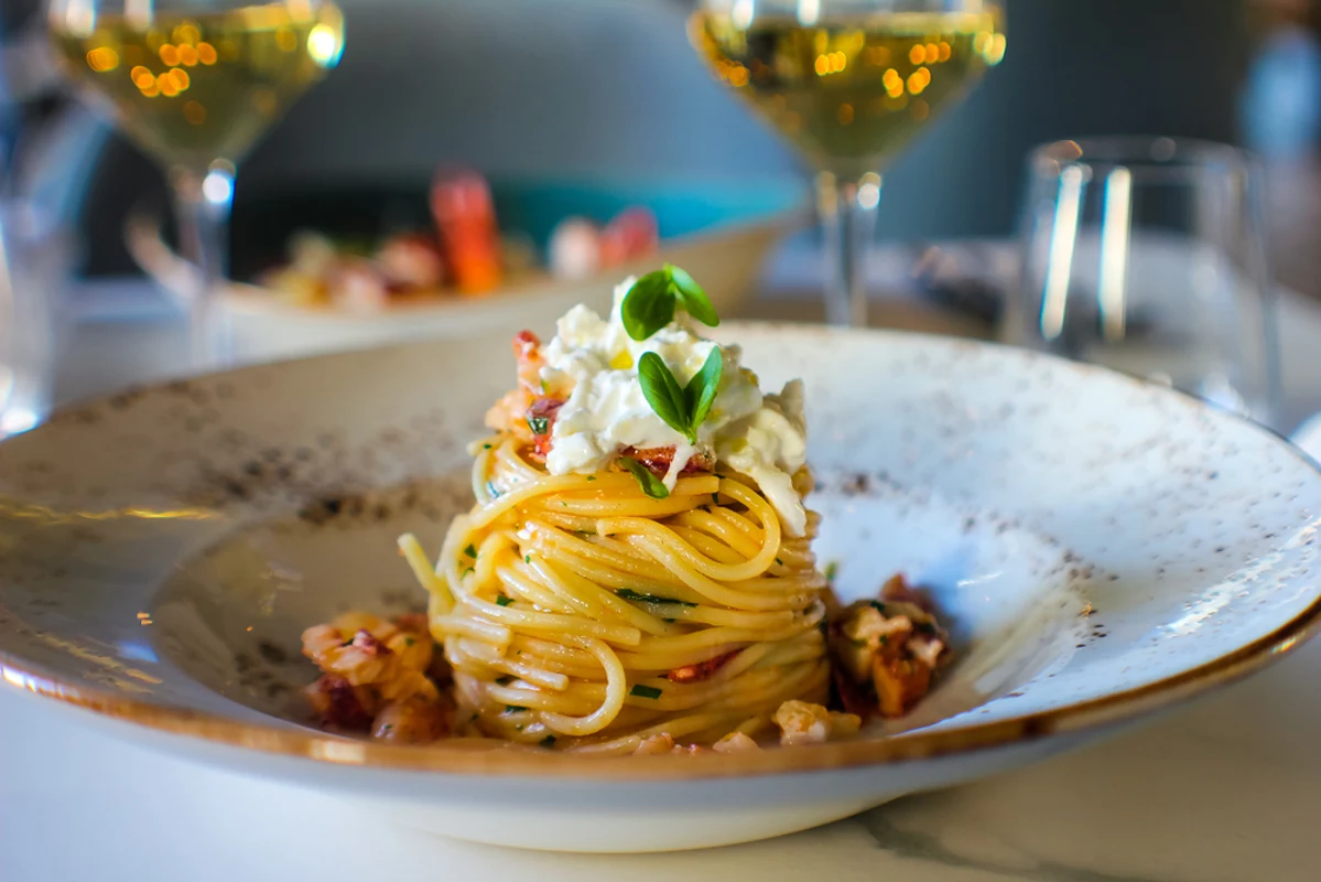 Il miglior vino con Spaghetti med Hummer och Burrata
